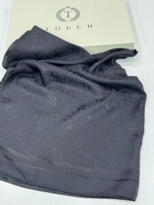 Guess Desen İpeksi Jakar Şal-75896-Siyah