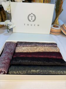 En Sevilen 6'Lı Marka Jakar Eşarp