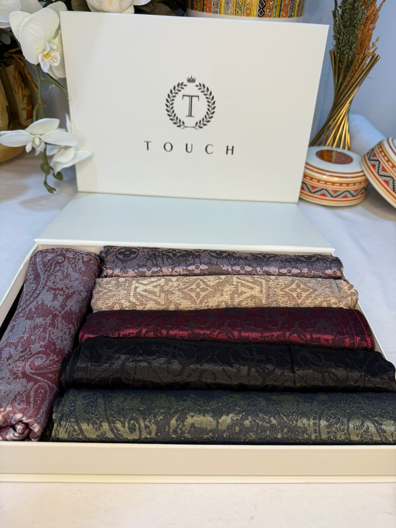 En Sevilen 6'Lı Marka Jakar Eşarp