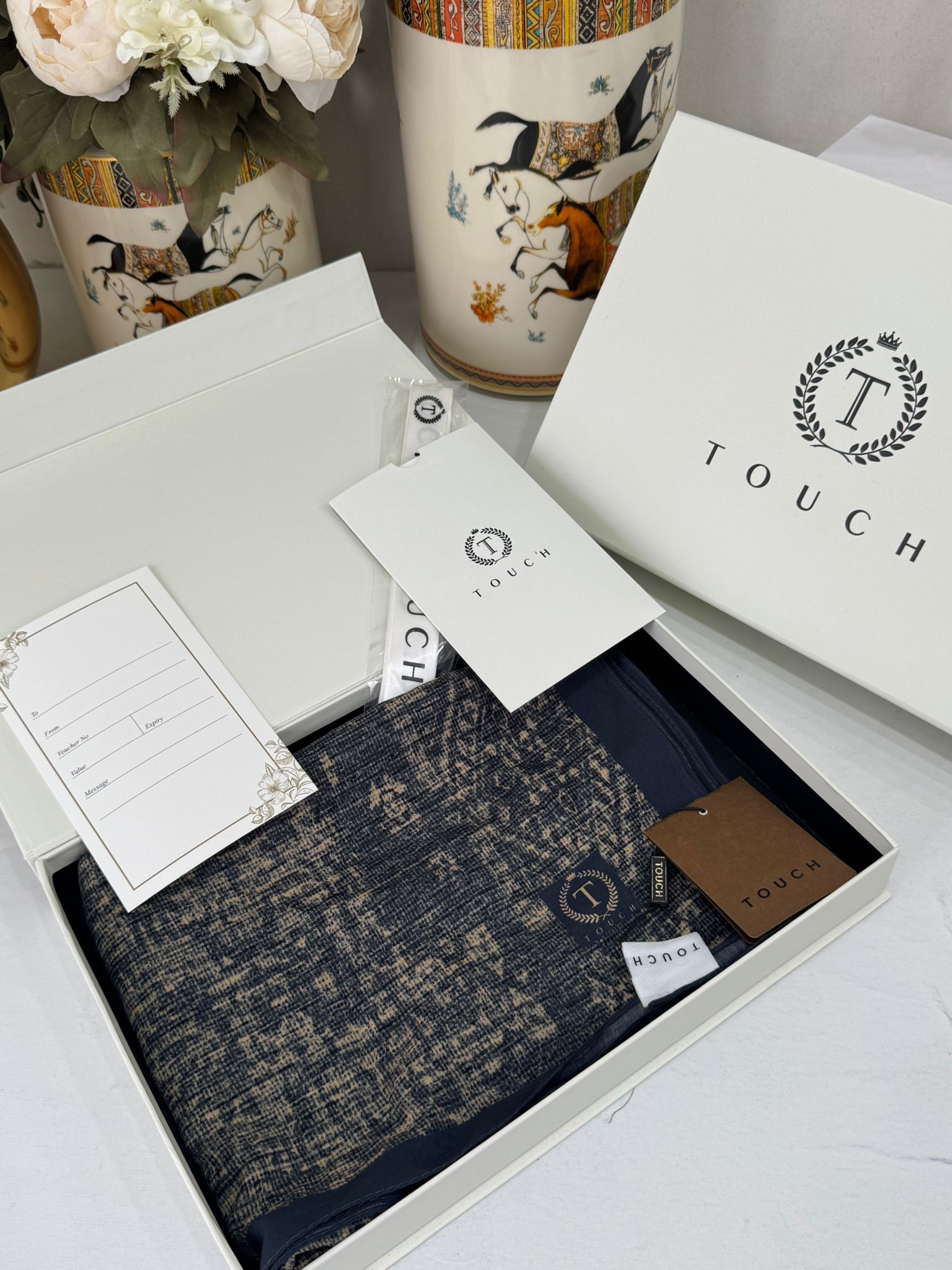 Touch İthal Etnik Desen Pamuk İpek Şal 63457 - Siyah Latte - Görsel 2