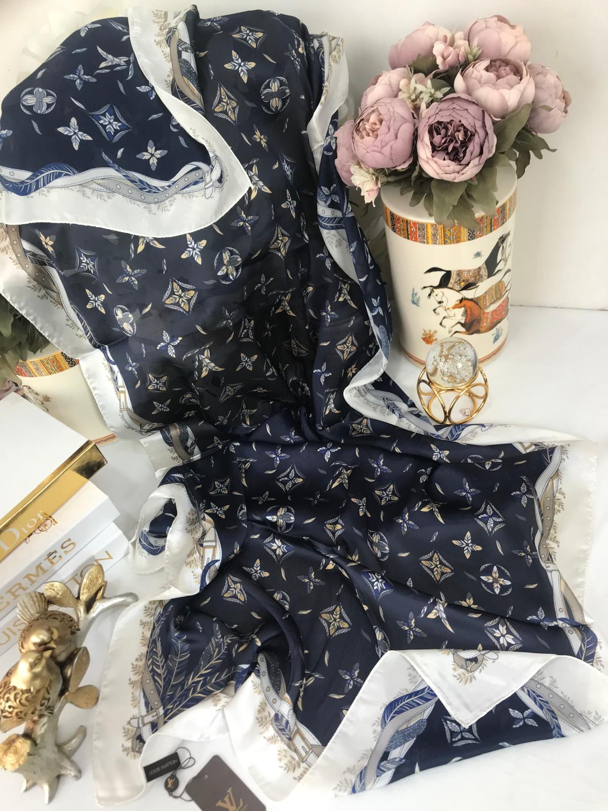 LV Desenli İthal Vual İpek- Lacivert Beyaz