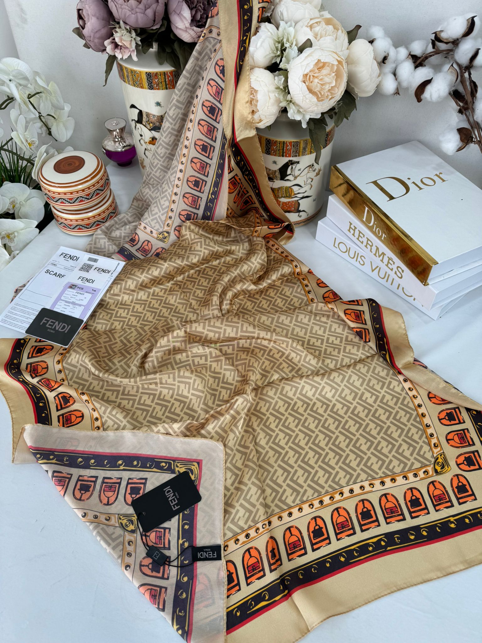 Fendi Çift Taraflı Vual İpek Şal 11143 - Camel