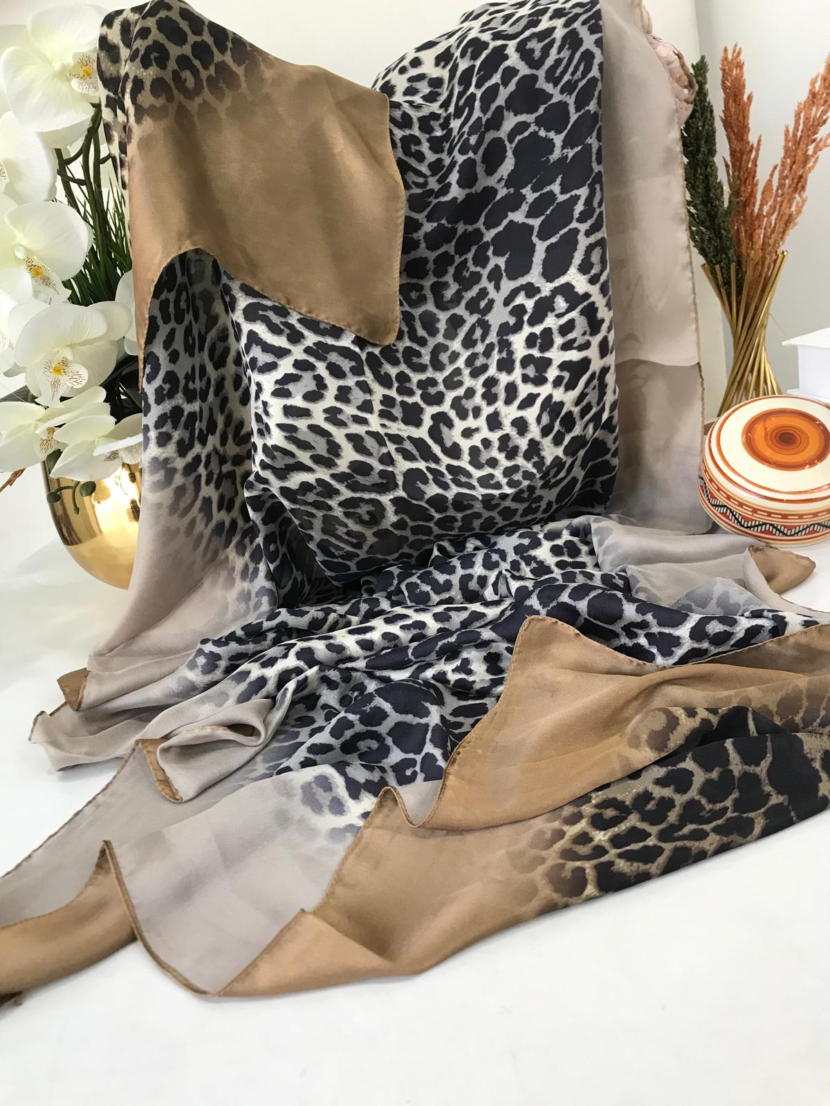 İthal Jaguar Desenli Çifttaraflı Vual İpek Şal-34014 Vizon - Görsel 2