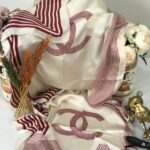 Chanel Çift Taraflı Vual İpek Şal -ekru kırmızı