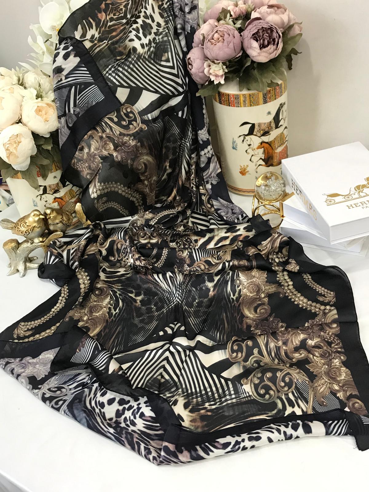 Etnik Leopar Desenli İthal Vual ipek Şal 14253 -Siyah - Görsel 3