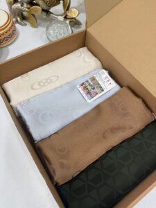 En Çok Satan 4'Lü Jakar Şal