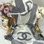 Chanel Çift Taraflı Vual İpek Şal -ekru siyah