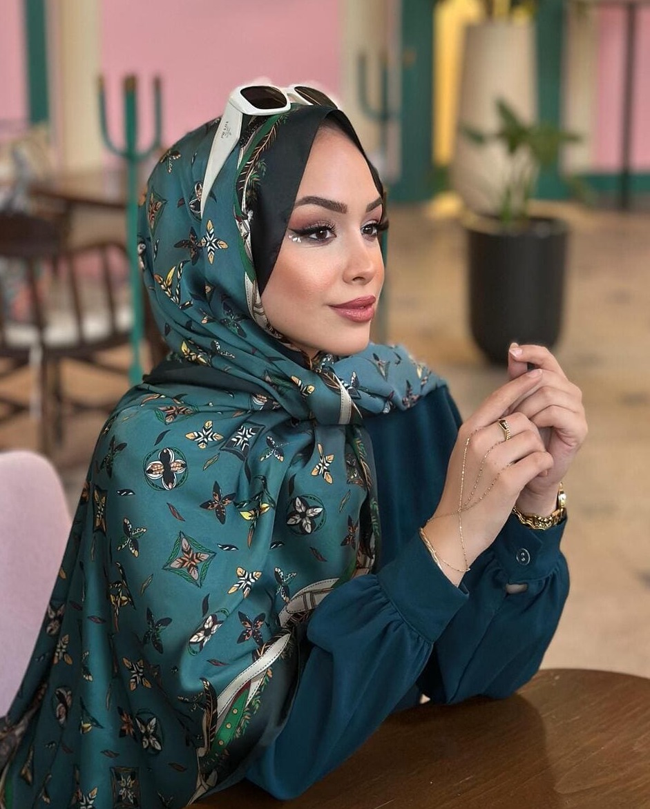 LV Desenli İthal Vual İpek- Koyu yeşil - Görsel 2