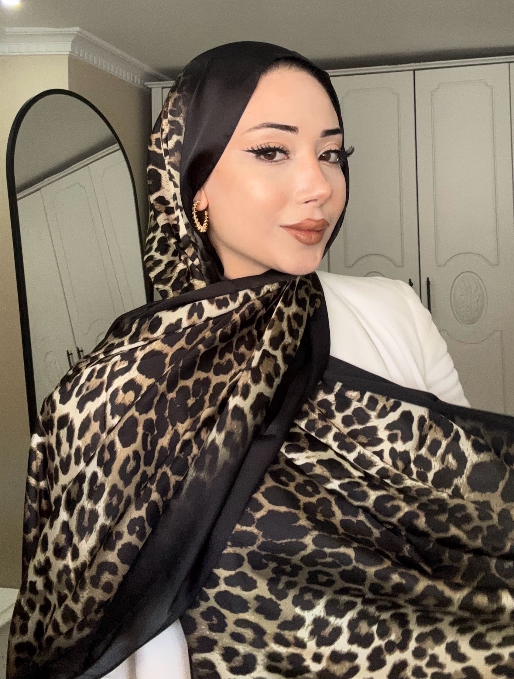 İthal Jaguar Desenli Çifttaraflı Vual İpek Şal-34014 Siyah