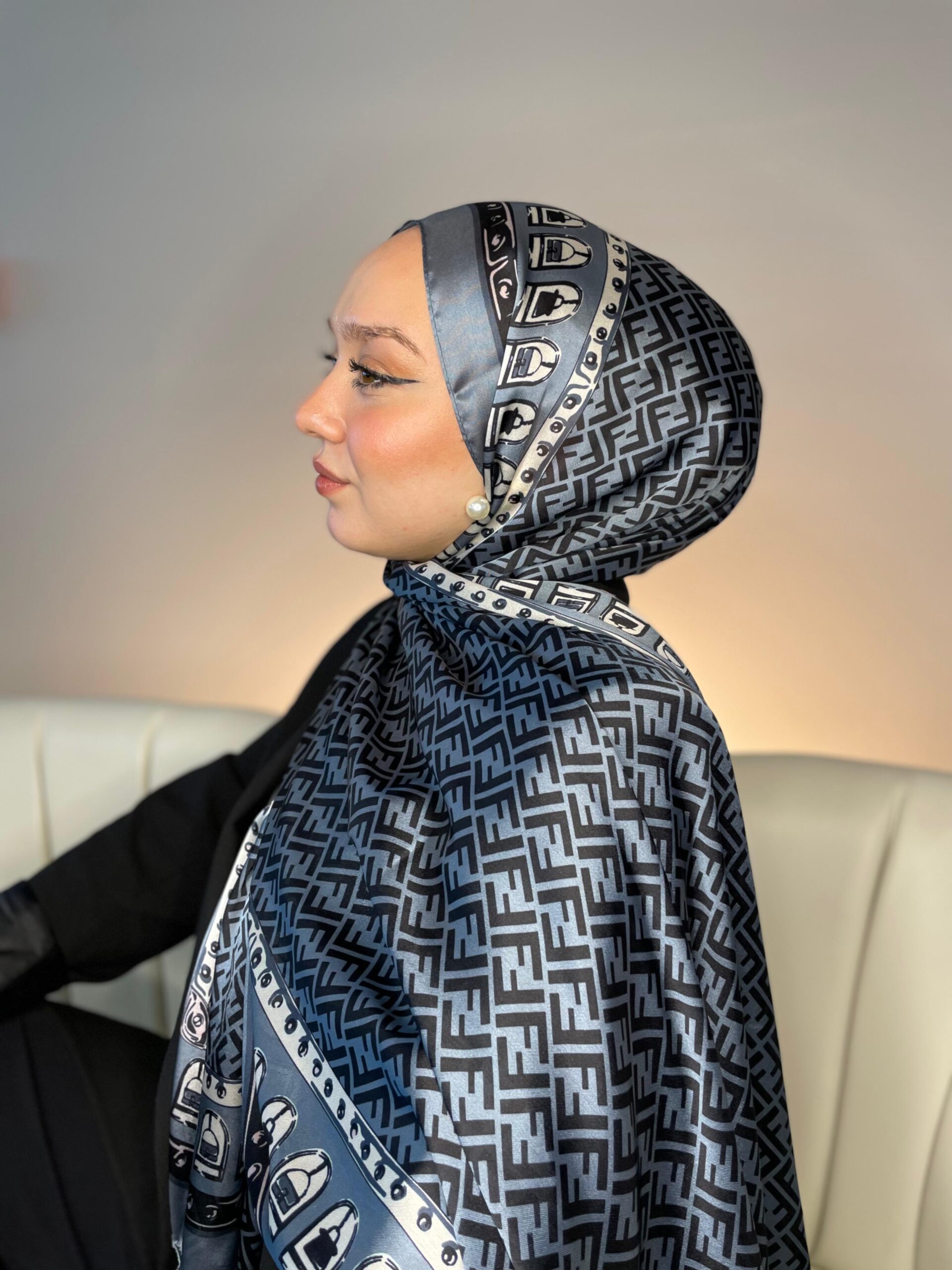 Fendi Çift Taraflı Vual İpek Şal 11143 - Antrasit- Füme