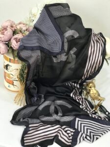 Chanel Çift Taraflı Vual İpek Şal -siyah beyaz