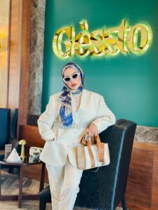 VERSACE İTHAL VUAL %100 İPEK ŞAL -78963 saks/altın