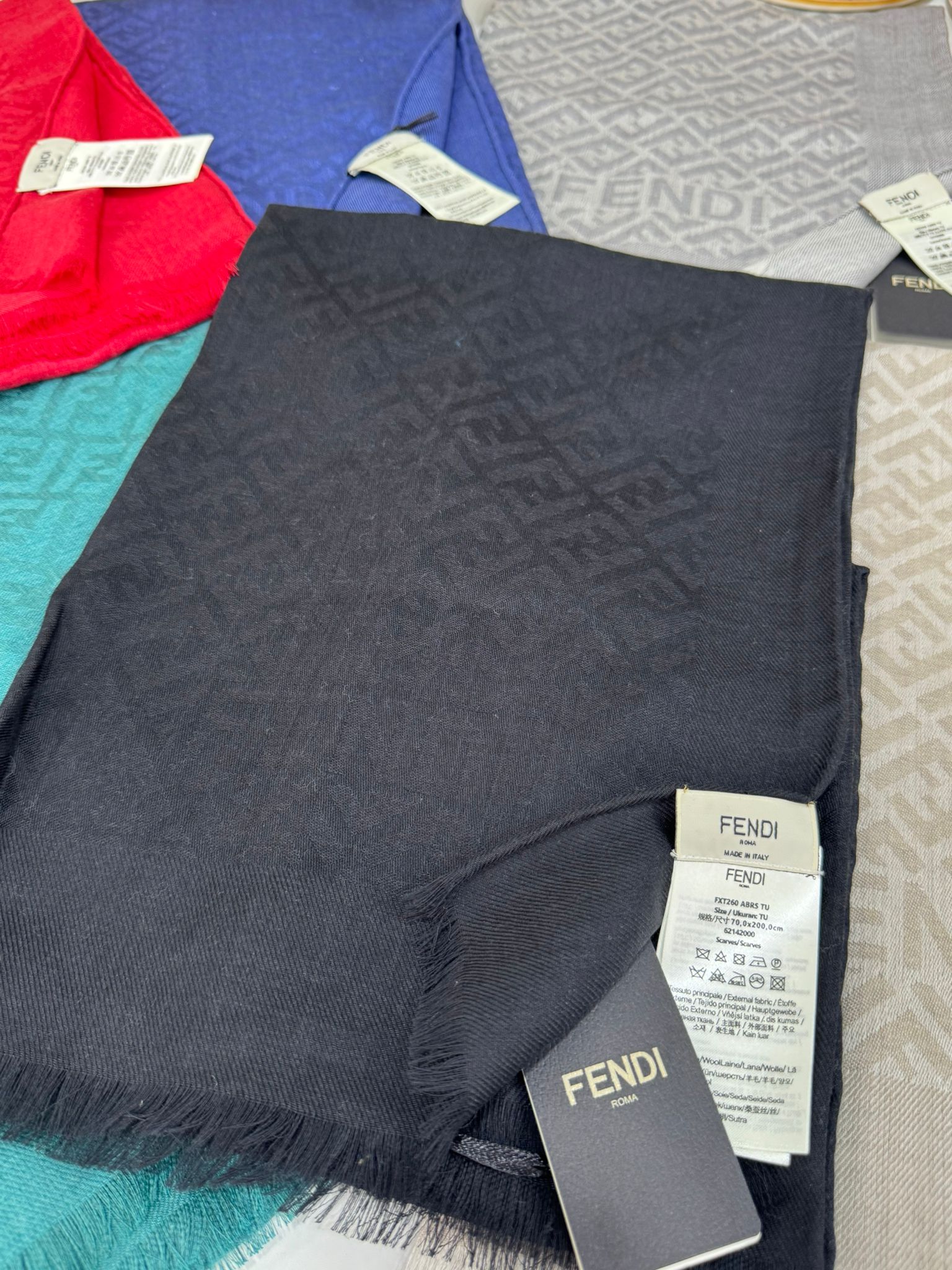 İTHAL A+ Fendi Yün İpek Çift Taraflı Marka Şal 87452 - Siyah