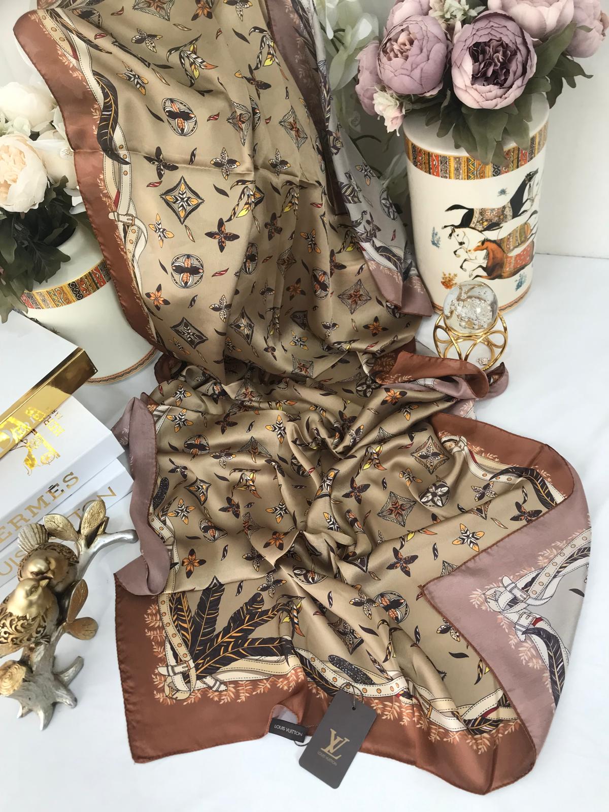 LV Desenli İthal Vual İpek- Çikolata - Görsel 3