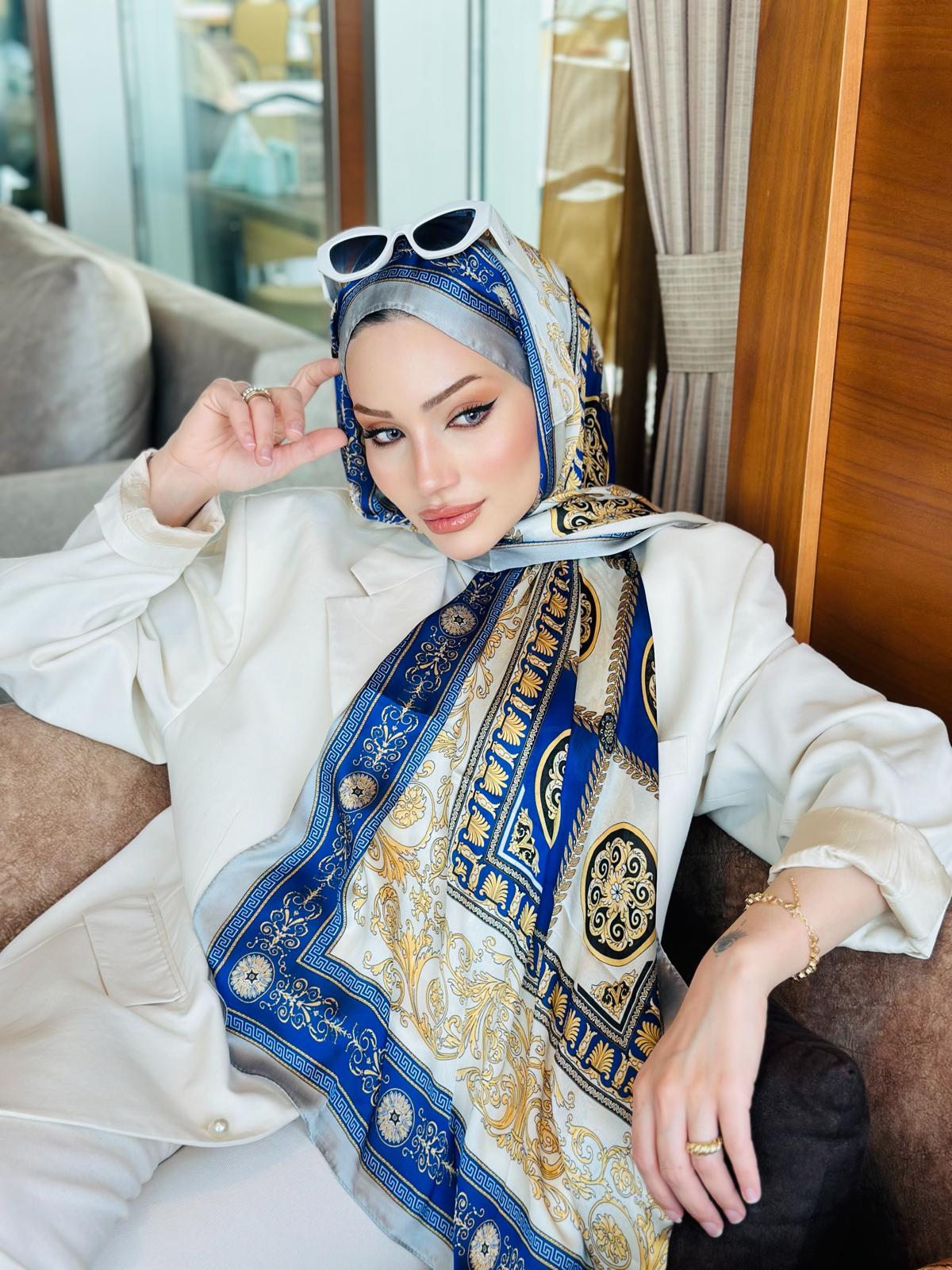 VERSACE İTHAL VUAL %100 İPEK ŞAL -78963 saks/altın - Görsel 3