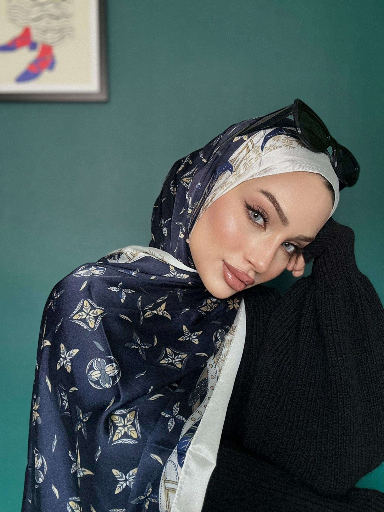 LV Desenli İthal Vual İpek- Lacivert Beyaz - Görsel 2