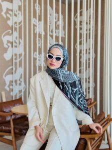 Burberry Çift Taraflı İthal Vual İpel Şal 78631 -  Petrol - Siyah