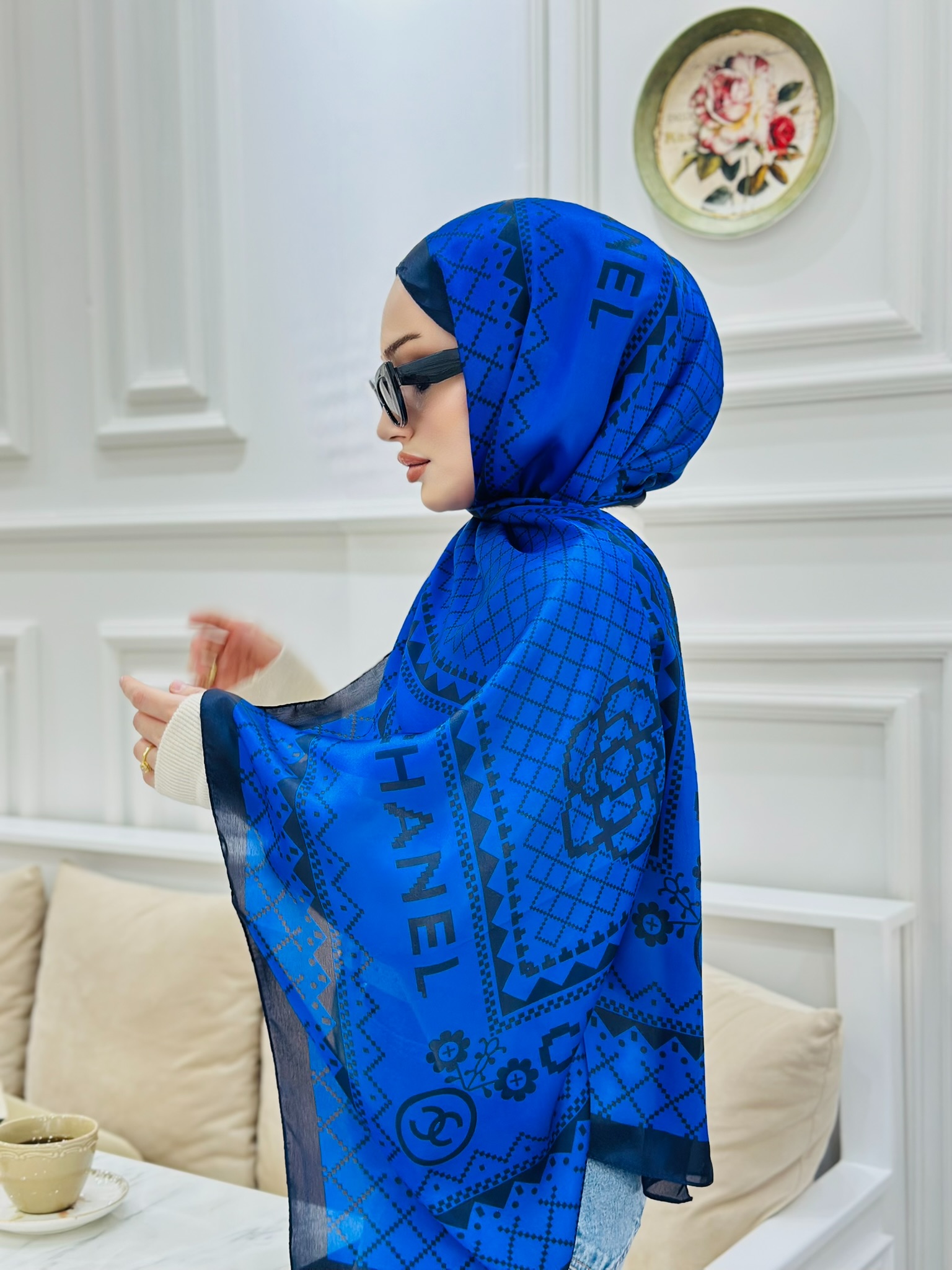 Chanel Çift Taraflı İthal Vual İpel Şal 85651 - Saks - Görsel 2