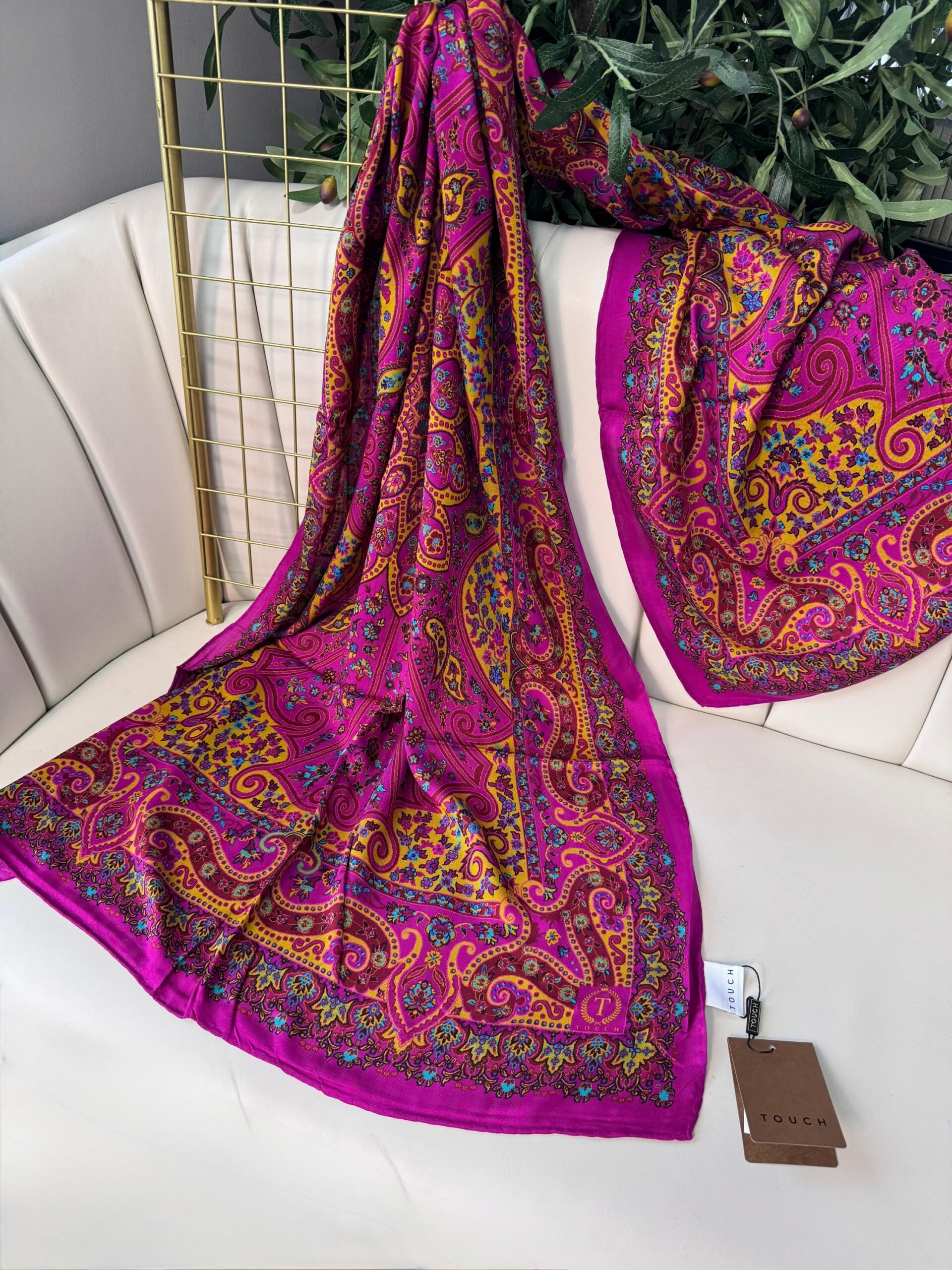 Touch İthal Etnik Desen Yün İpek Şal 34330 - Gold Pembe - Görsel 2