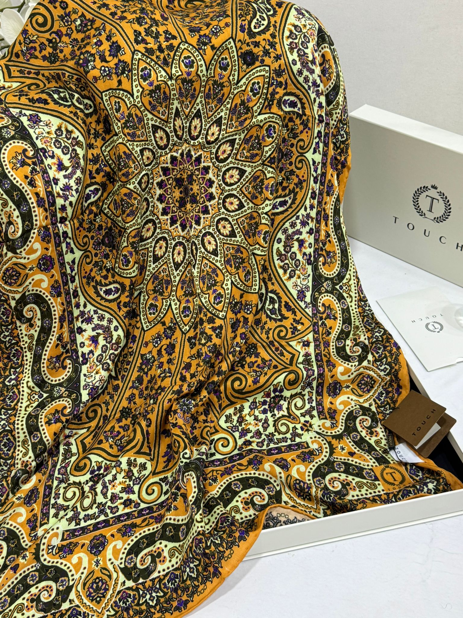 Touch İthal Etnik Desen Yün İpek Şal-  34550 - Hardal - Görsel 2