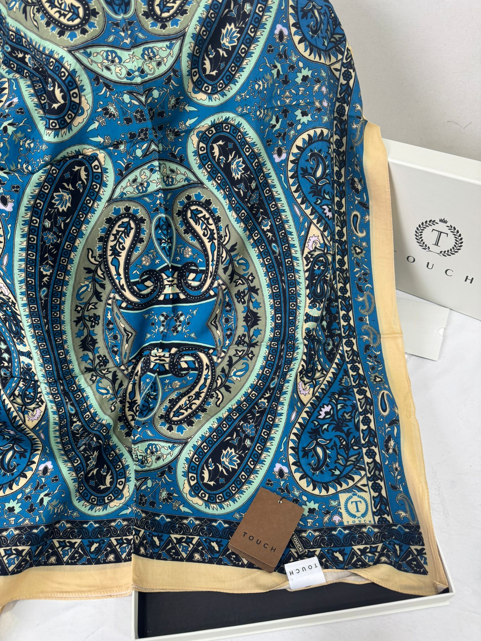 Touch İthal Etnik Desen Pamuk İpek Şal- 35440 - Bebe mavisi Vizon - Görsel 2