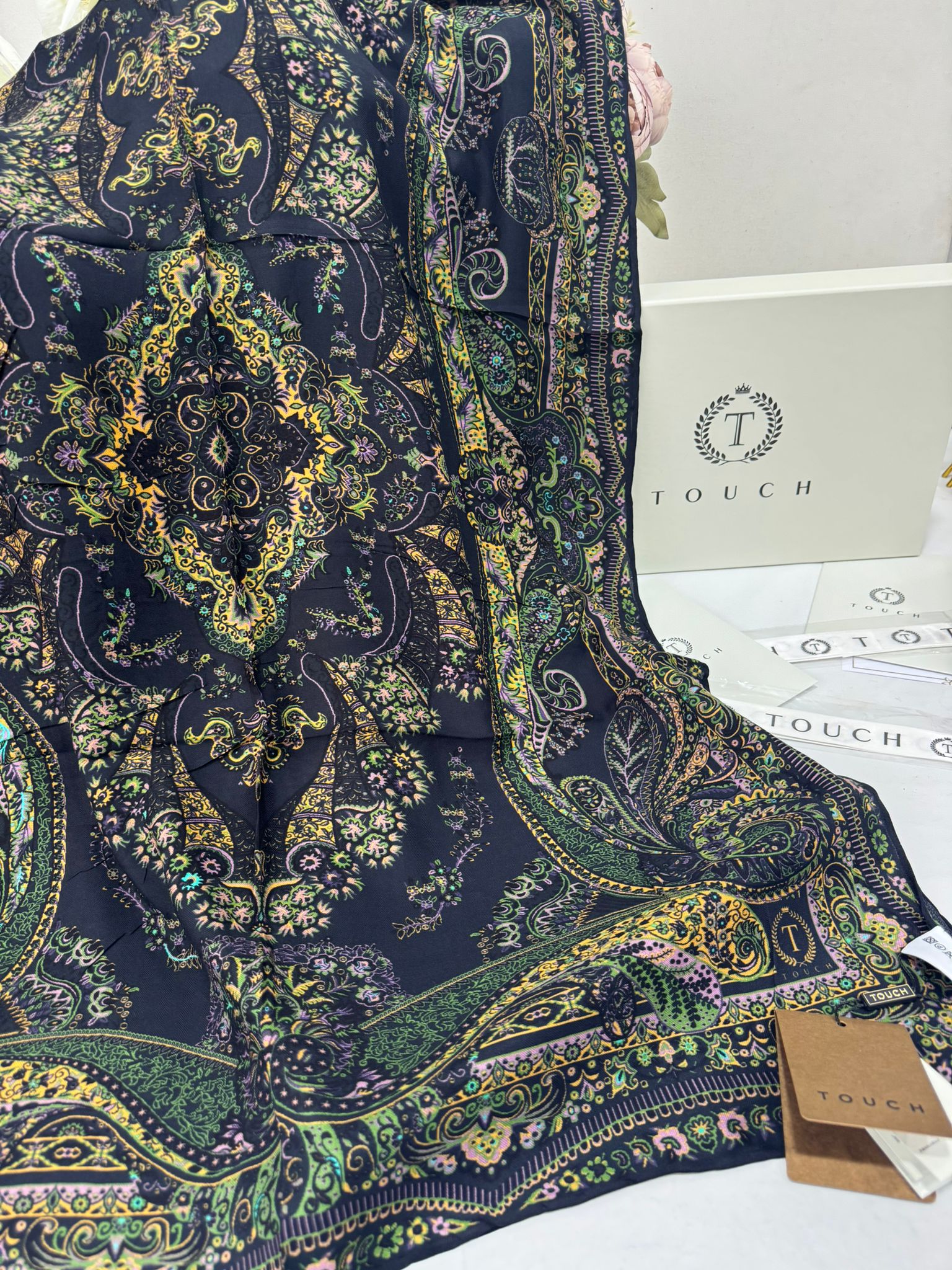 Touch İthal Etnik Desen Yün İpek Şal 34220 - Siyah Yeşil - Görsel 2