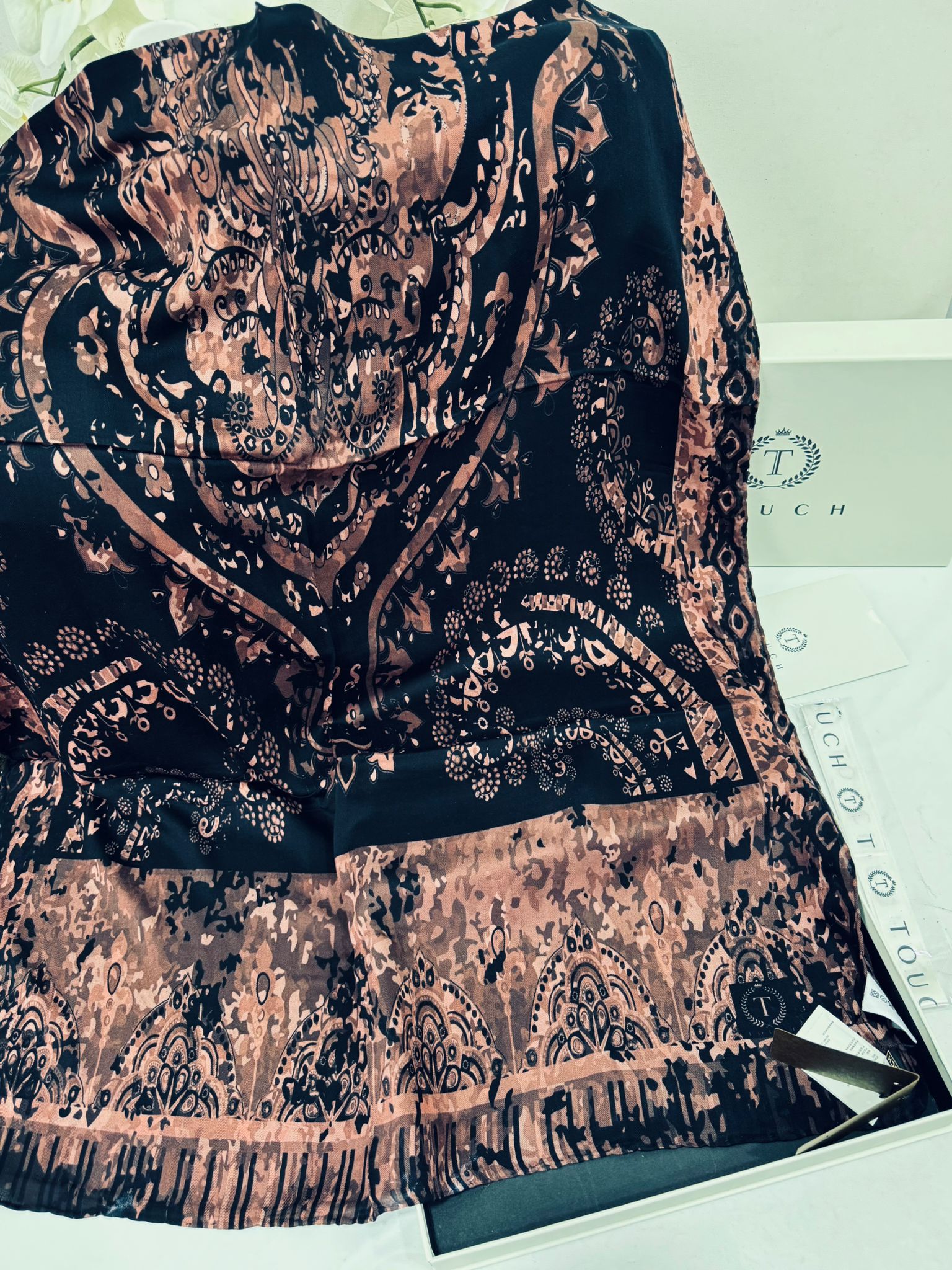 Touch İthal Etnik Desen Yün İpek Şal- 34550 - Bordo Siyah - Görsel 2