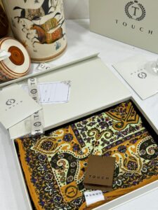 Touch İthal Etnik Desen Yün İpek Şal-  34550 - Hardal