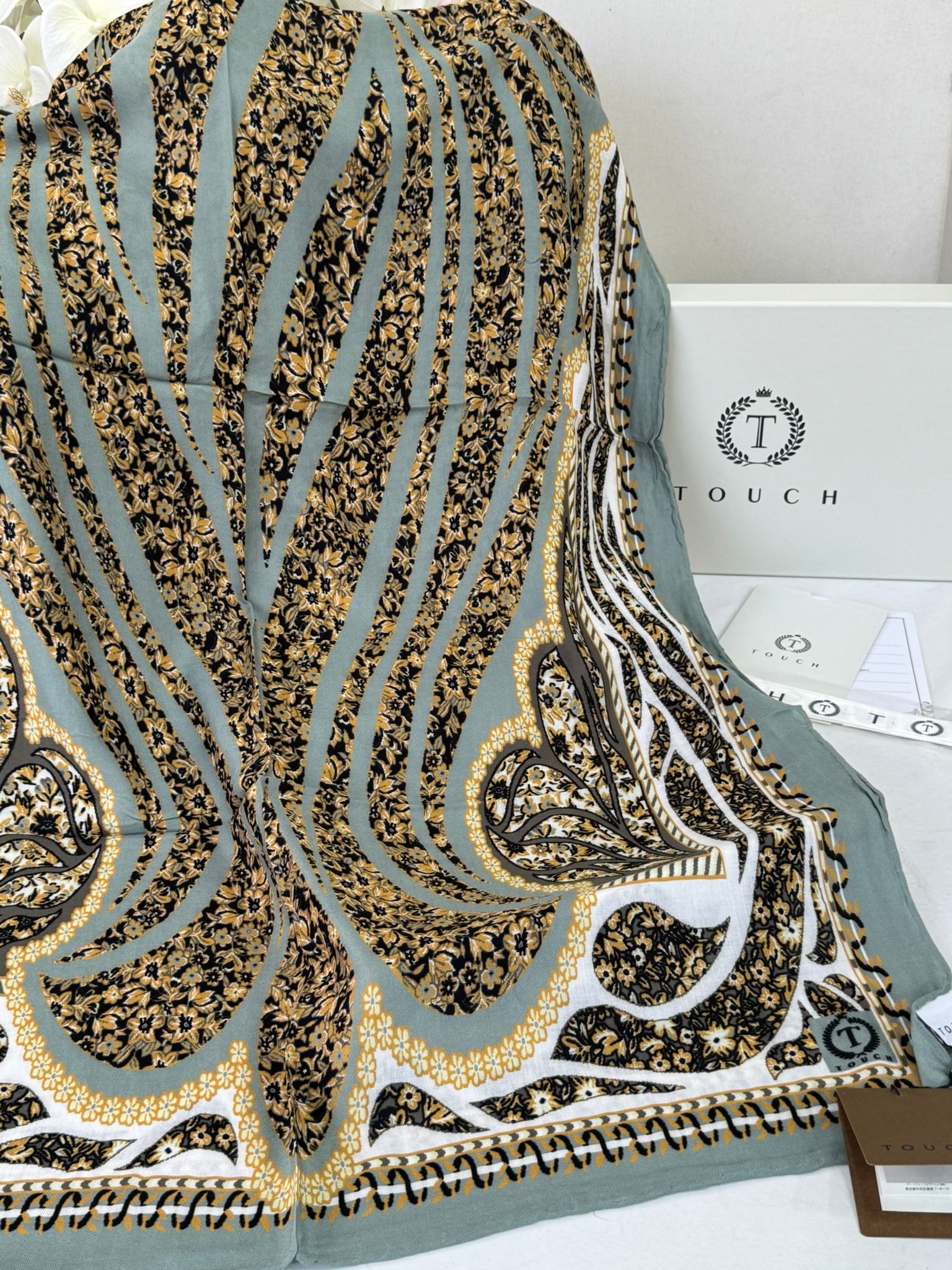 Touch İthal Etnik Desen Yün İpek Şal- 34660 - Su Yeşili Ekru - Görsel 2