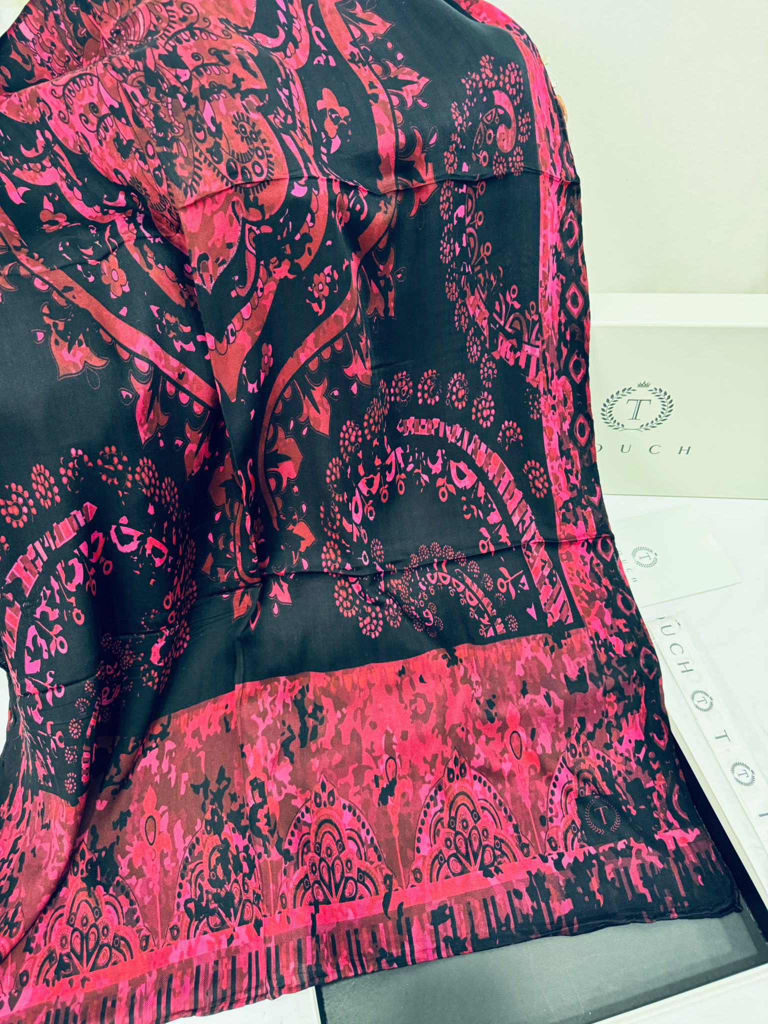 Touch İthal Etnik Desen Yün İpek Şal- 34550 - Bordo - Görsel 2