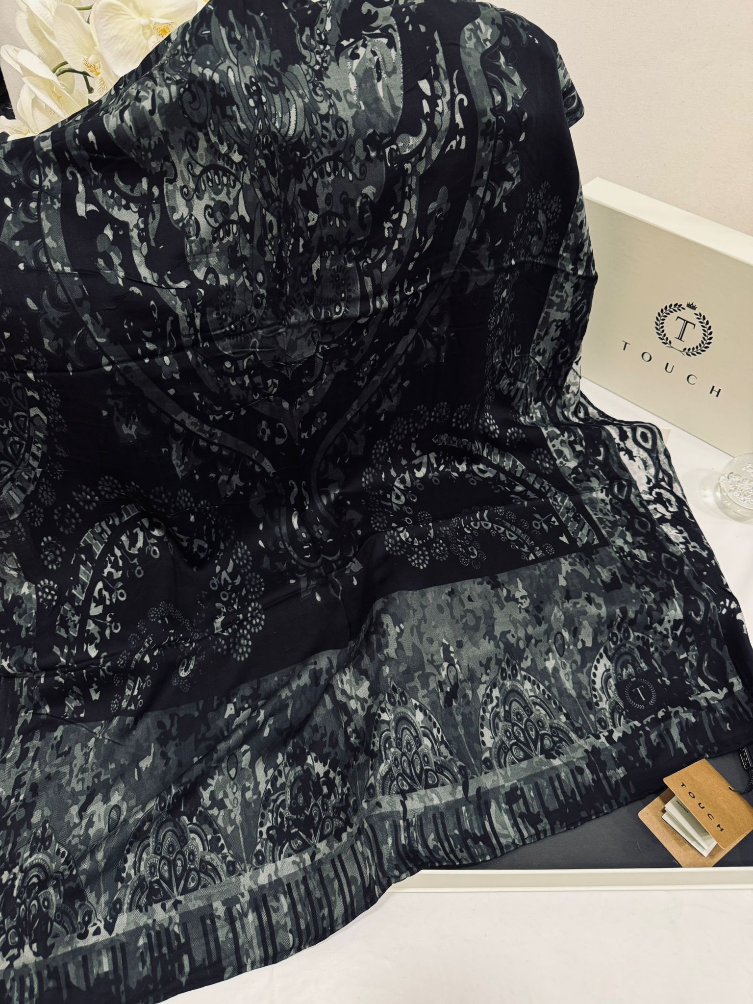 Touch İthal Etnik Desen Yün İpek Şal-  34550 - Siyah - Görsel 2