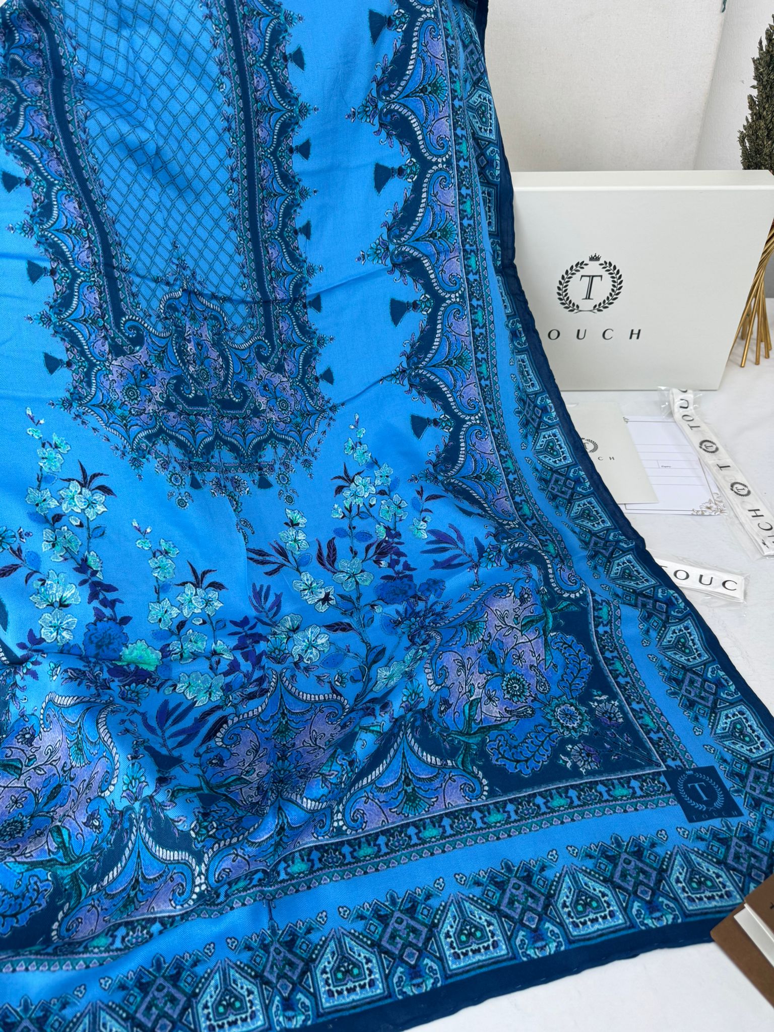 Touch İthal Etnik Desen Yün İpek Şal-34770 -Bebe Mavisi - Görsel 2