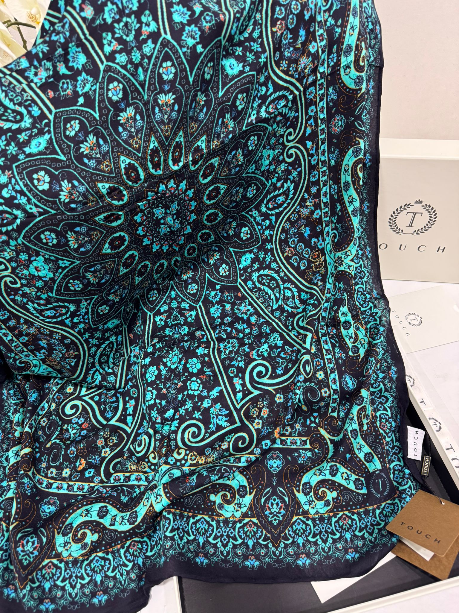 Touch İthal Etnik Desen Yün İpek Şal 34330 - Turkuaz Siyah - Görsel 2