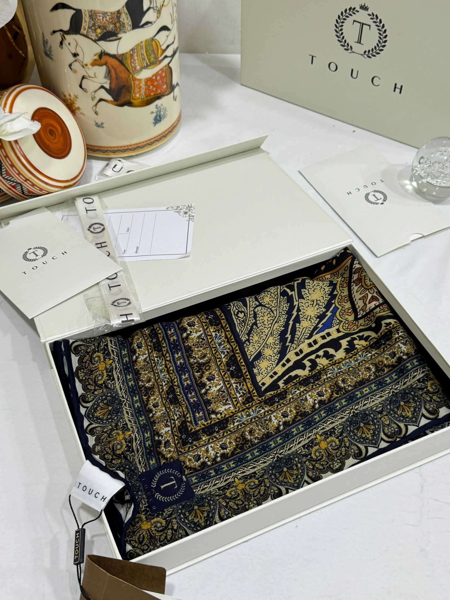 Touch İthal Etnik Desen Yün İpek Şal- 20450 - Lacivert Gold - Görsel 2