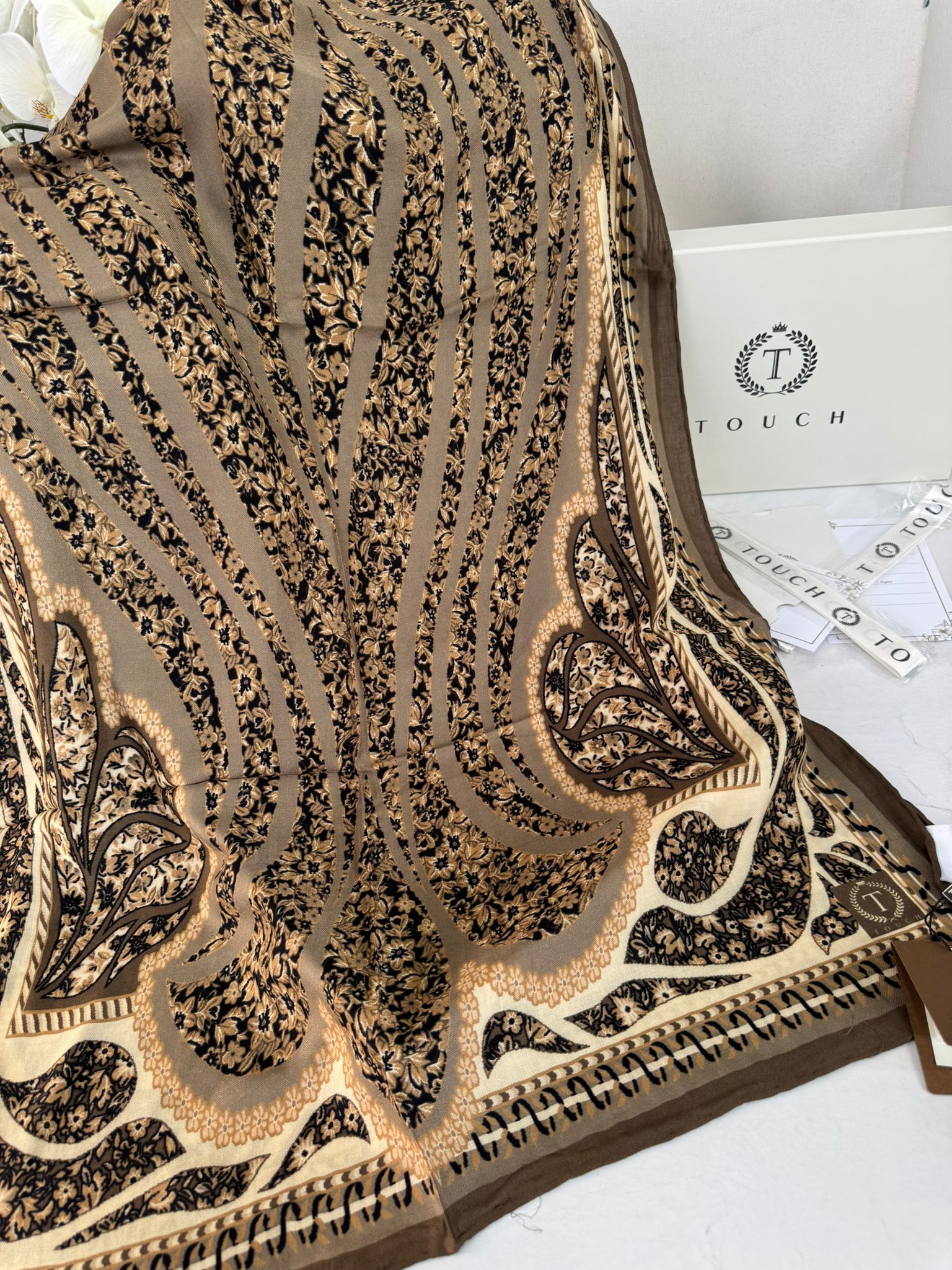 Touch İthal Etnik Desen Yün İpek Şal- 34660 - Latte - Görsel 2