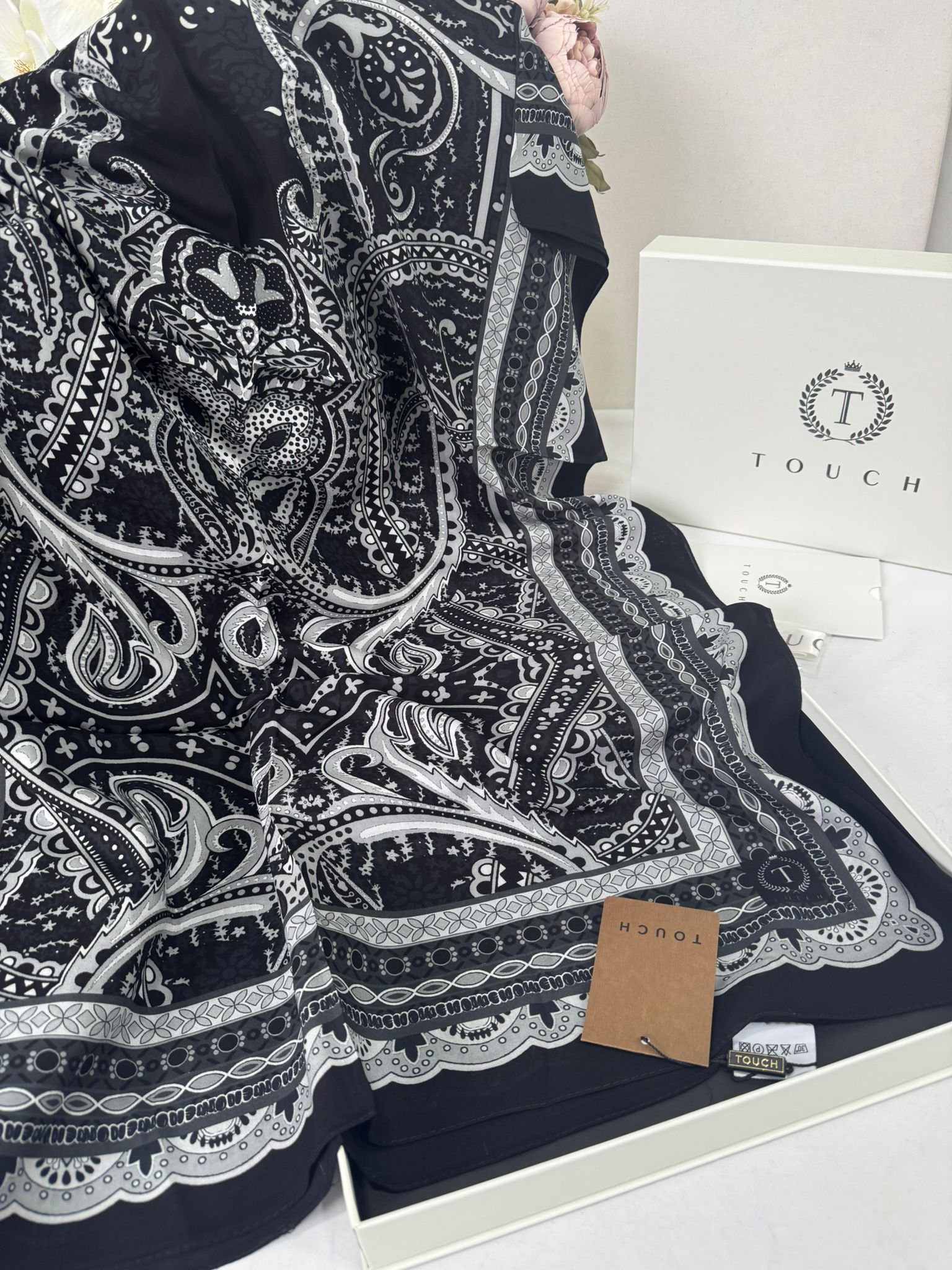 Touch İthal Etnik Desen Pamuk İpek Şal 63460- Siyah - Görsel 2