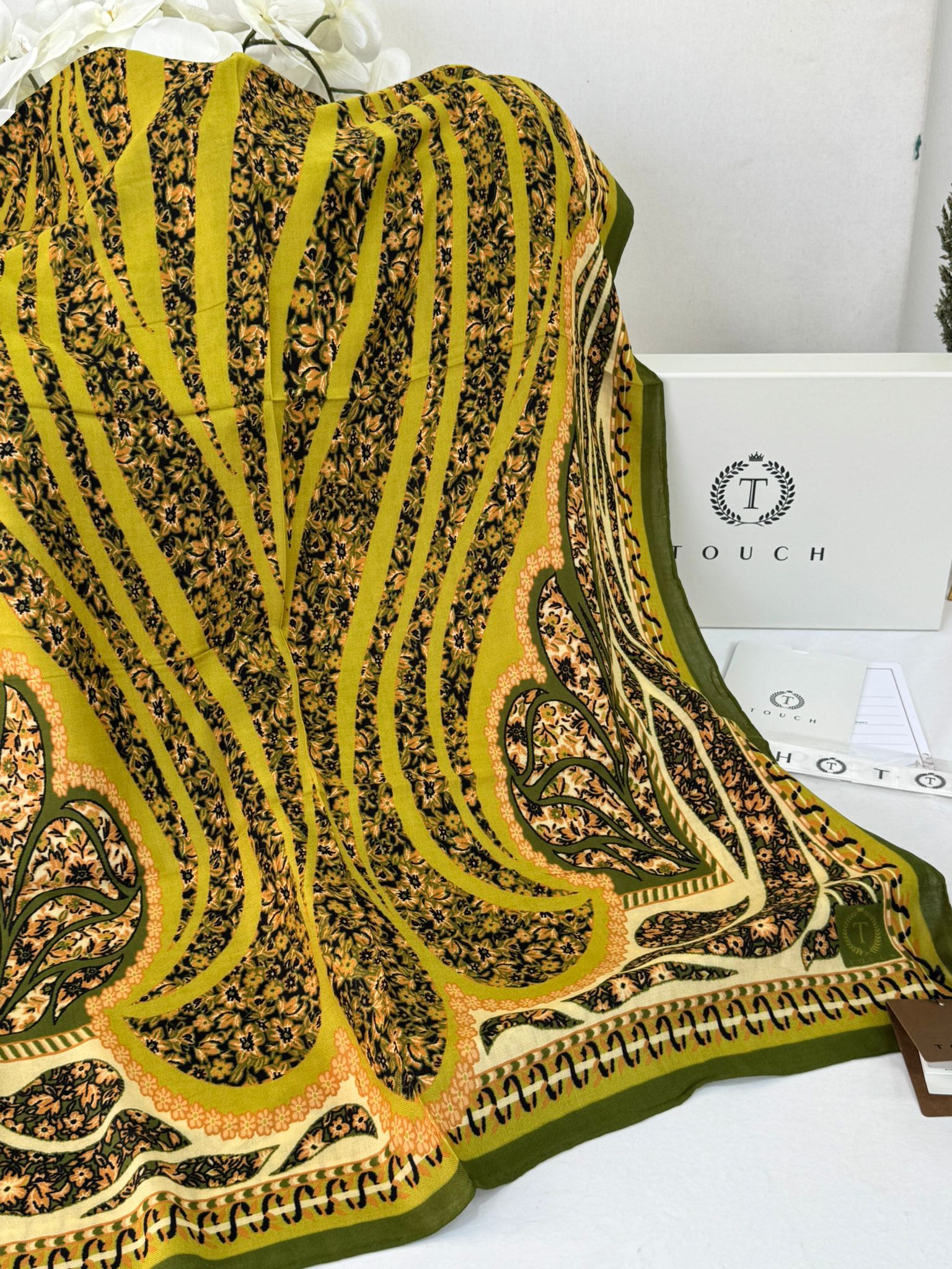 Touch İthal Etnik Desen Yün İpek Şal- 34660 - Açık Yeşil - Görsel 2