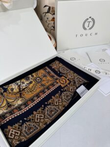 Touch İthal Etnik Desen Yün İpek Şal-34770 - Gold Lacivert