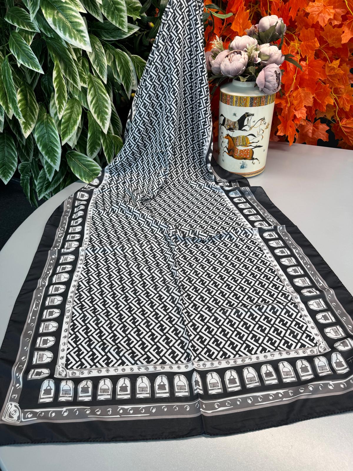 Fendi Monogram Pamuk Soft Şal 64302 - Siyah - Görsel 2