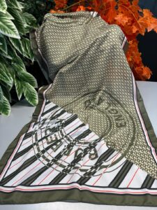 Burberry Monogram Pamuk Soft Şal 64303 -Haki - Görsel 2