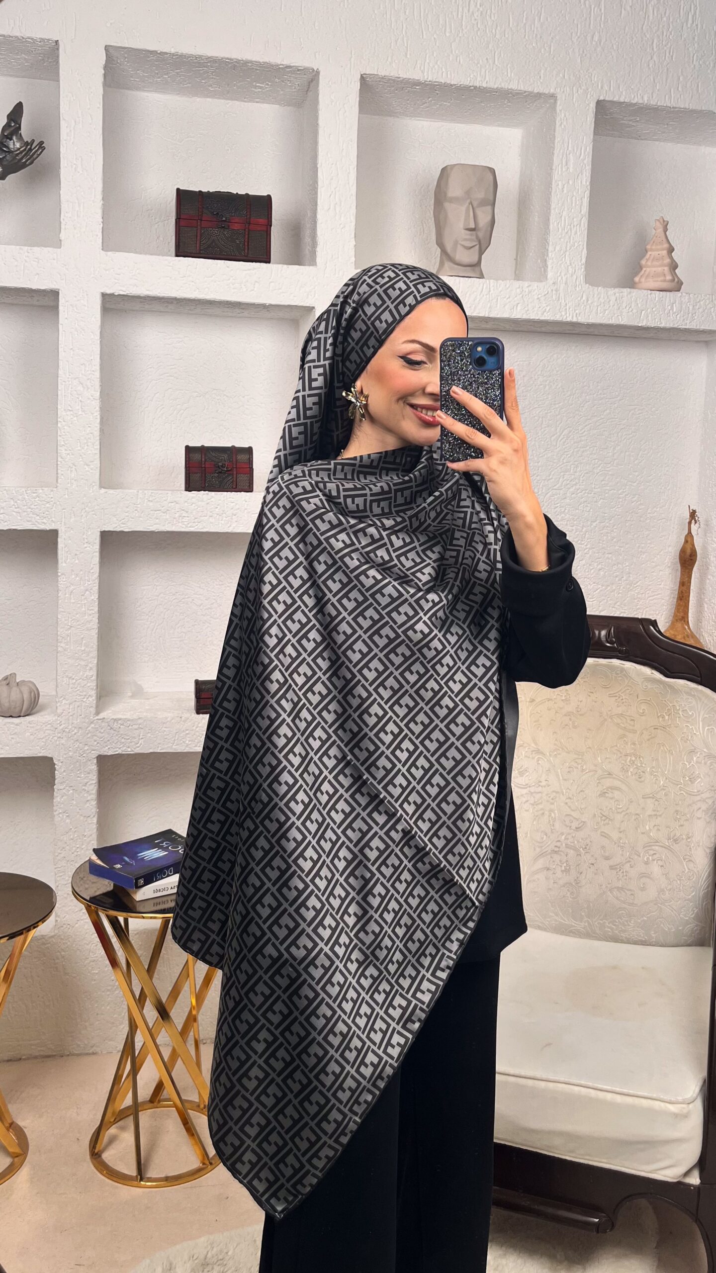 İthal Çifttaraflı Fendi İnci Vual İpek Şal -Antrasit - Görsel 2