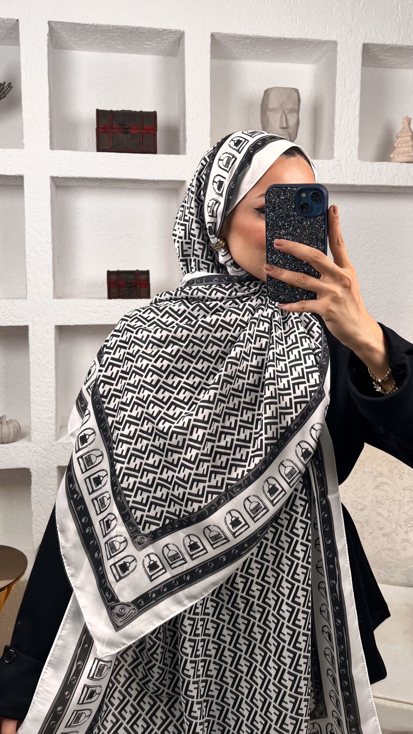 Fendi Monogram Pamuk Soft Şal 64302 - Beyaz - Görsel 2