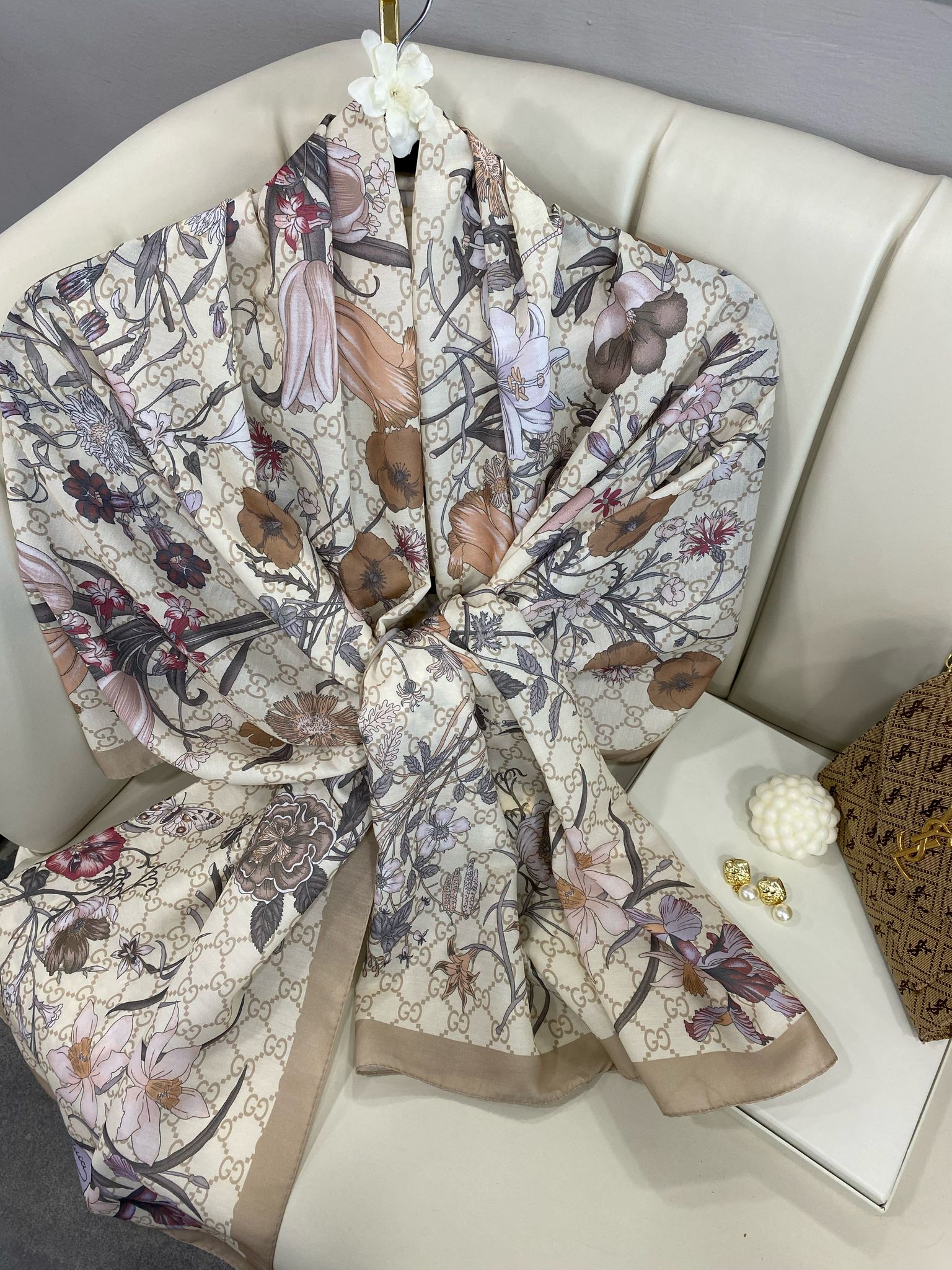 Gucci Çiçek Desen Pamuk Soft Şal 65355 - Bej