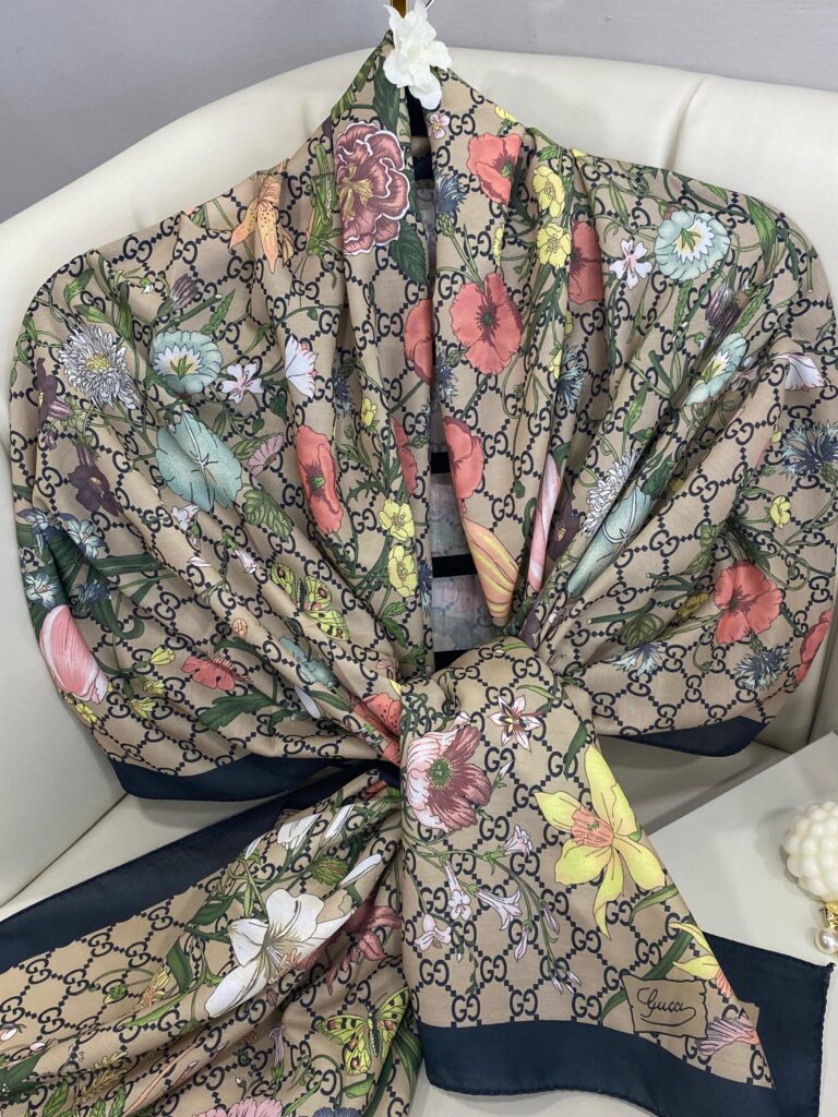 Gucci Çiçek Desen Pamuk Soft Şal 65355 - Latte