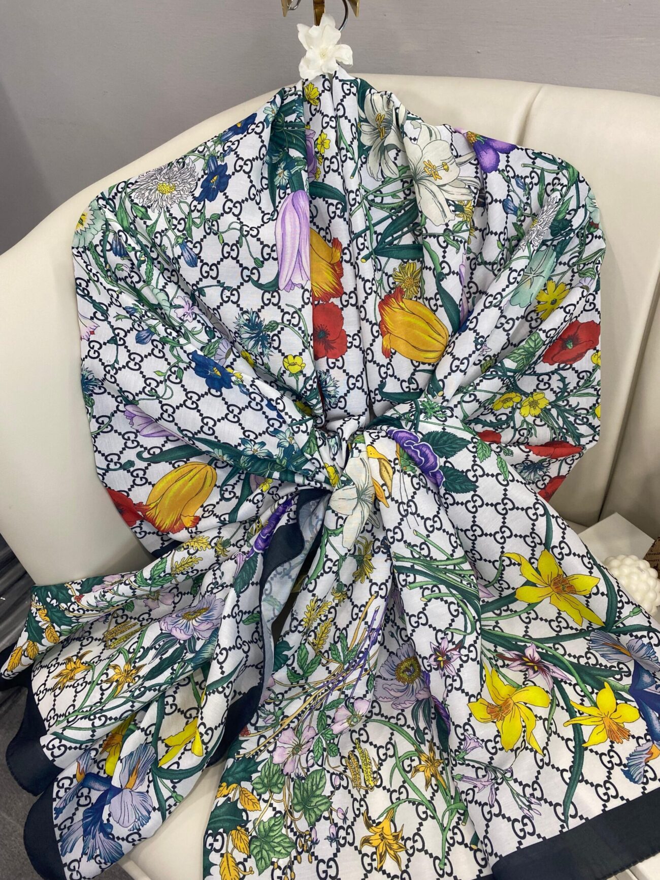 Gucci Çiçek Desen Pamuk Soft Şal 65355 - Siyah/Beyaz