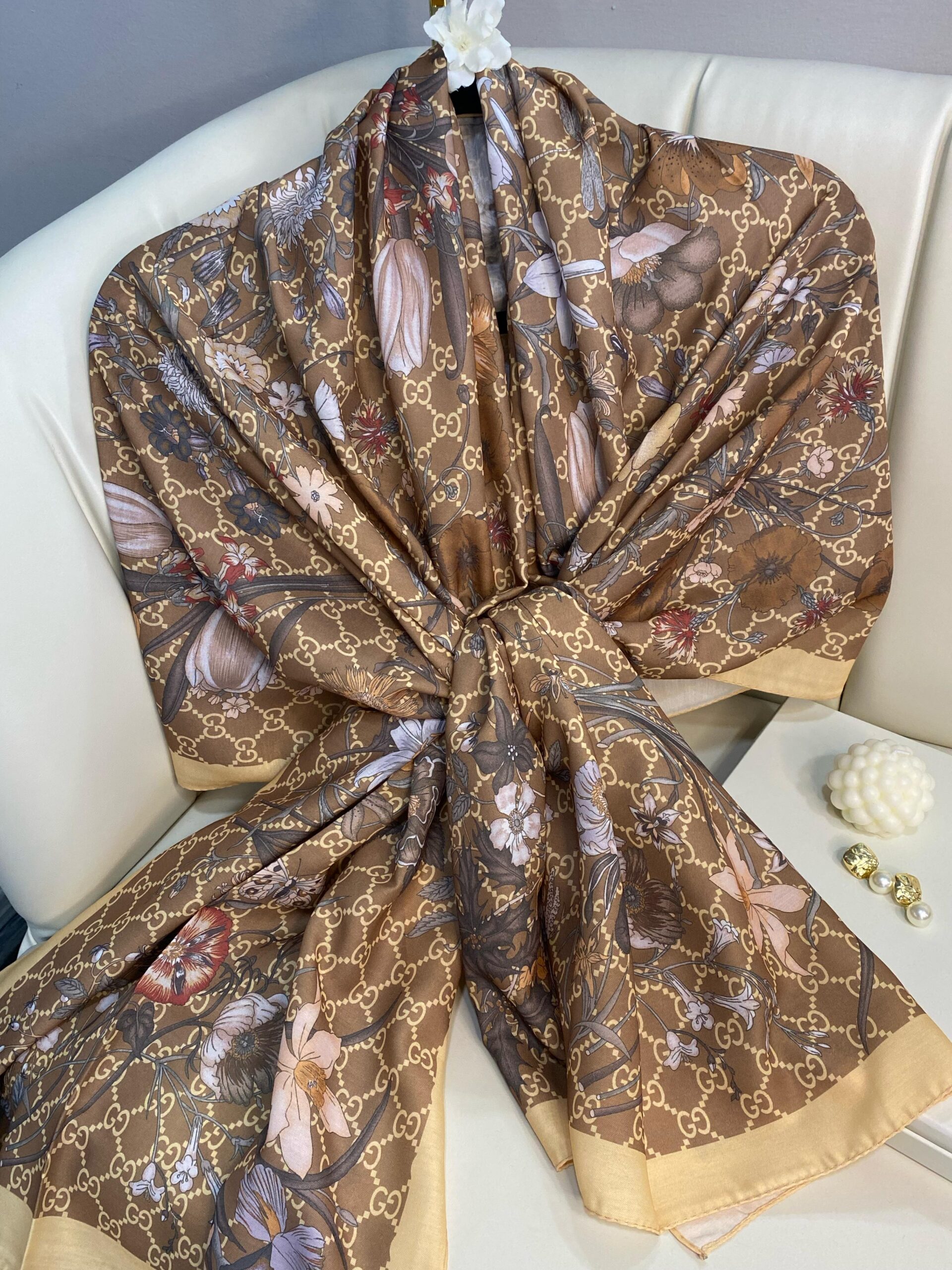 Gucci Çiçek Desen Pamuk Soft Şal 65355 - Cappuccino