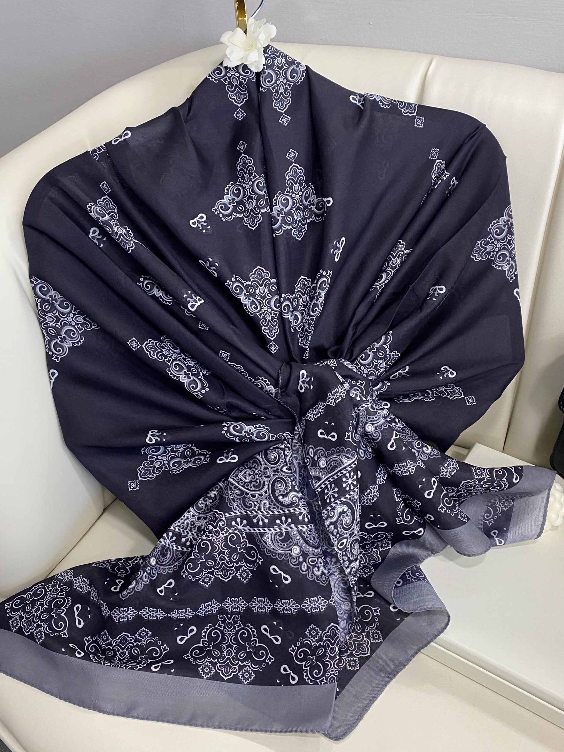 Kupa Desenli Pamuk İpek Şal - 797730 - Siyah-Gri