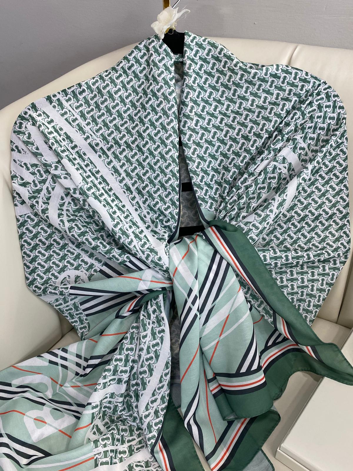 Burberry Monogram Pamuk Soft Şal 64303 - Nil-Yeşili