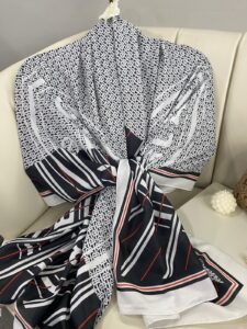 Burberry Monogram Pamuk Soft Şal 64303 - Beyaz