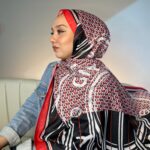 Burberry Monogram Pamuk Soft Şal 64303 - Siyah-Kırmızı